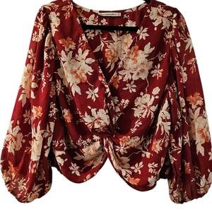 Abercrombie & Fitch Red Floral V-neck Croped Blouse Sz XL Like New
